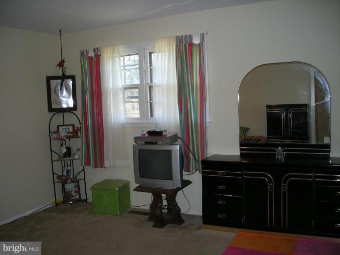 9404 Jodale Road Randallstown, MD 21133 - Photo 21 of 25 Bedroom #1