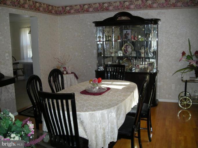 9404 Jodale Road Randallstown, MD 21133 - Photo 4 of 25 Dining Room