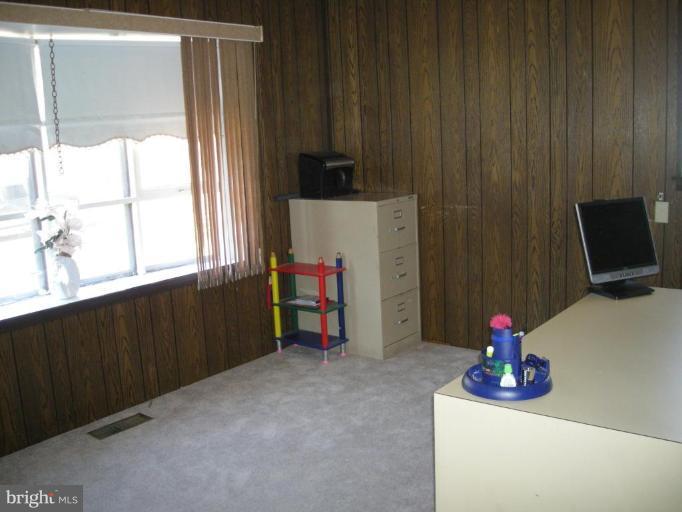 9404 Jodale Road Randallstown, MD 21133 - Photo 7 of 25 Study