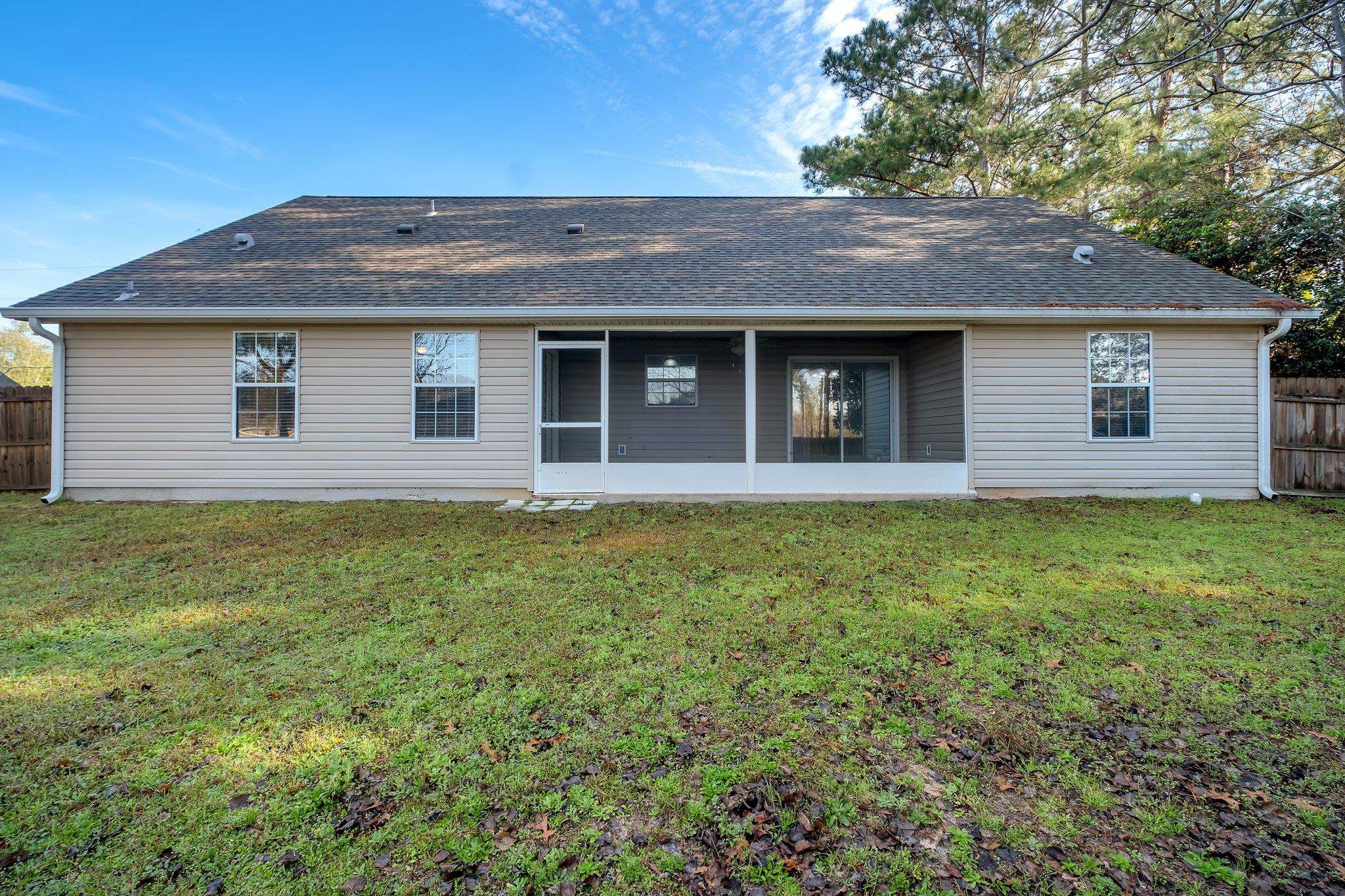 340 Loblolly Circle Midway, FL 32343 - Photo 4 of 38