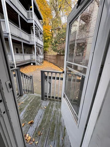 $2,700 | 27 Forest Street, Unit 1, Cambridge, MA 02140