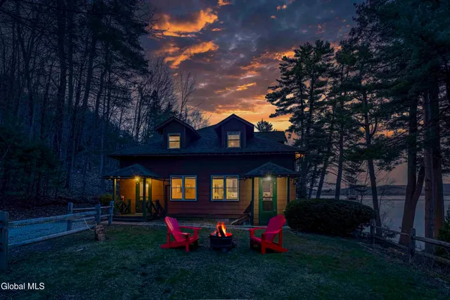 $1,299,000 | 3 Alburnorm Way, Schroon, NY 12870