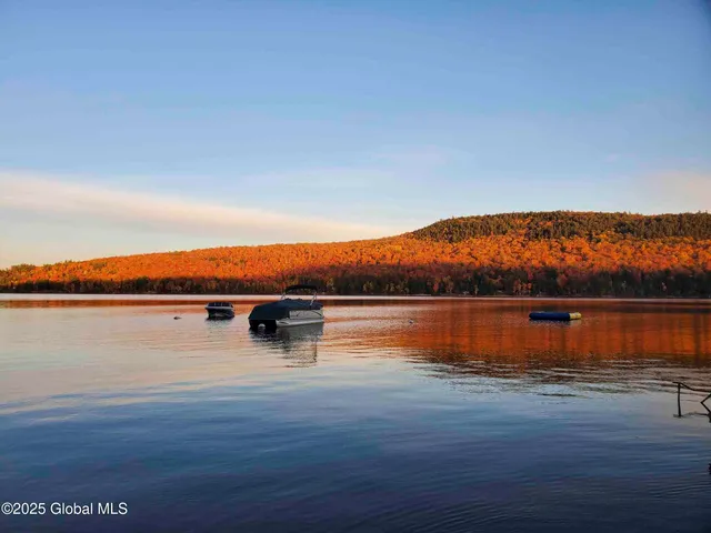 $1,299,000 | 3 Alburnorm Way, Schroon, NY 12870