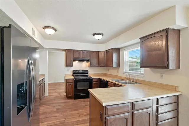 $299,900 | 4128 Staghorn Circle South, Fort Worth, TX 76137