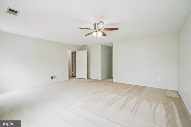 $590,000 | 1 Shale Court, Fredericksburg, VA 22406