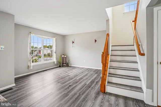 $590,000 | 1 Shale Court, Fredericksburg, VA 22406