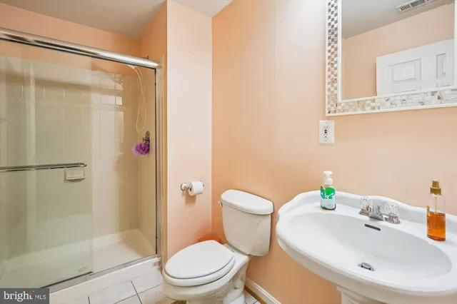 $590,000 | 1 Shale Court, Fredericksburg, VA 22406