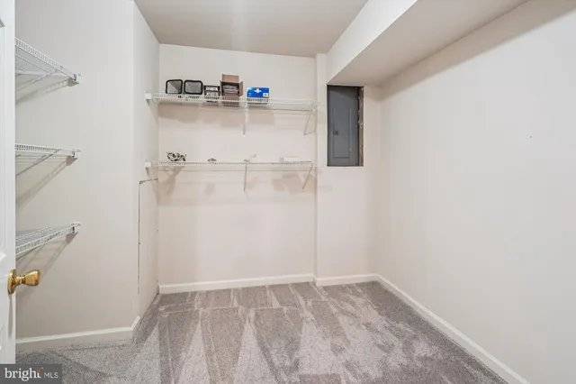 $590,000 | 1 Shale Court, Fredericksburg, VA 22406