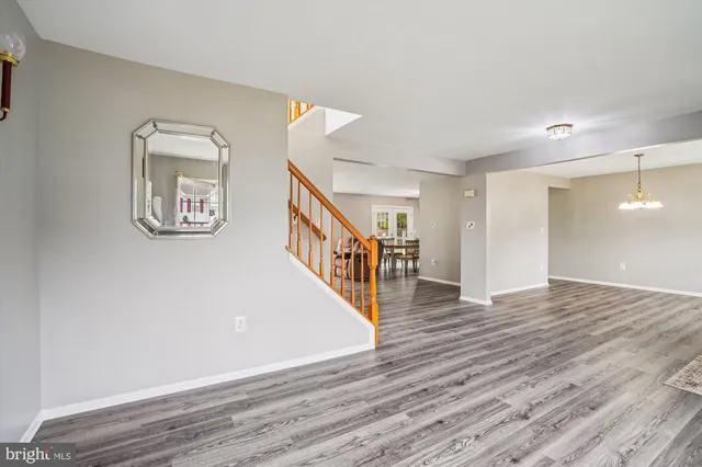 $590,000 | 1 Shale Court, Fredericksburg, VA 22406