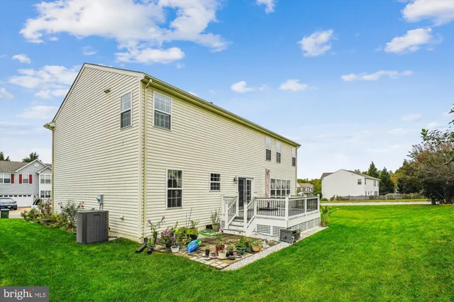 $590,000 | 1 Shale Court, Fredericksburg, VA 22406