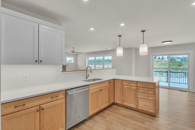 $749,000 | 396 Commodore Drive, Unit 21, Vergennes, VT 05491