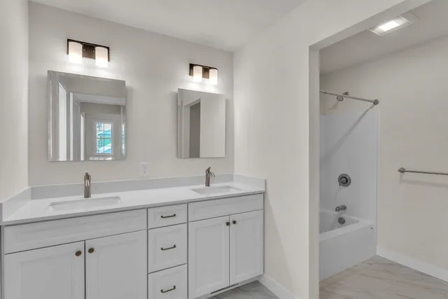 $749,000 | 396 Commodore Drive, Unit 21, Vergennes, VT 05491