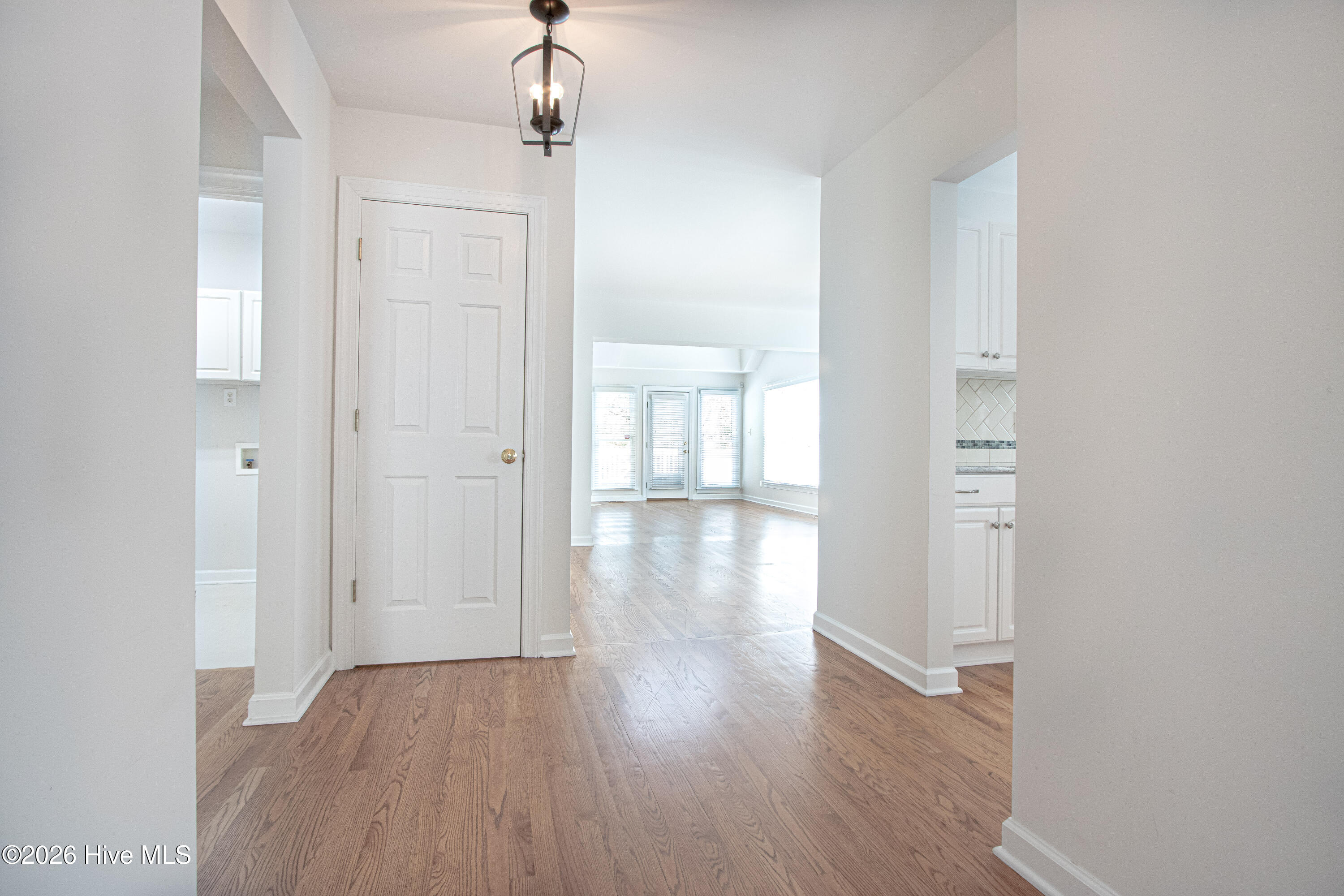 179 Knoll Road Southern Pines, NC 28387 - Photo 3 of 46 Foyer1