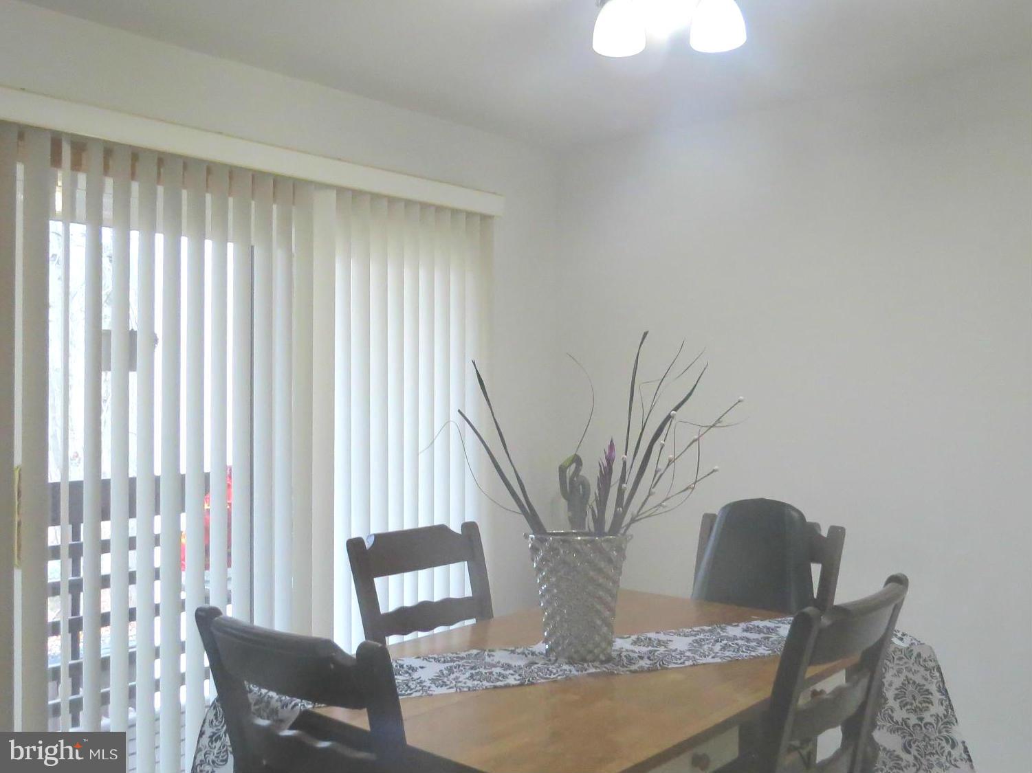11974 Barrel Cooper Court Reston, VA 20191 - Photo 4 of 30 Dining Room