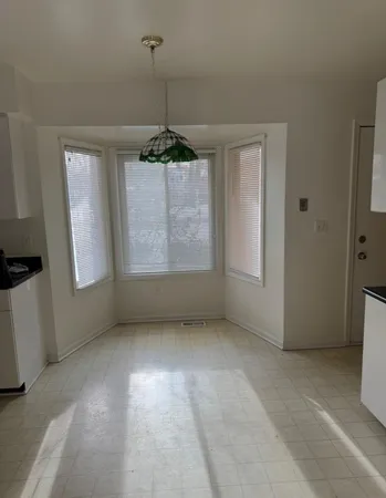 $2,250 | 33736 Hathaway, Livonia, MI 48150