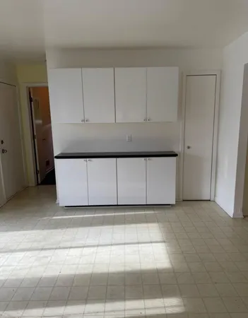 $2,250 | 33736 Hathaway, Livonia, MI 48150