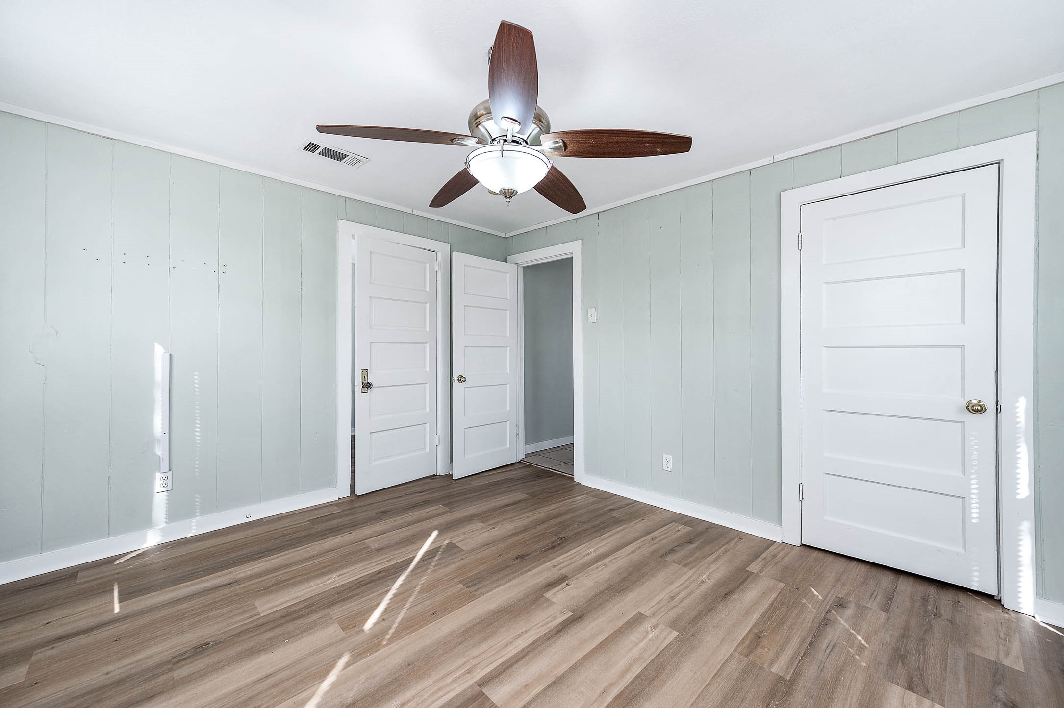 2012 Avenue F Dickinson, TX 77539 - Photo 17 of 20