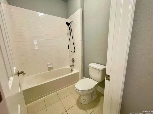 $3,775 | 18914 Cortez Cove, San Antonio, TX 78255