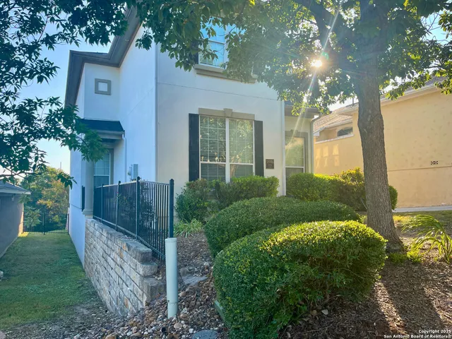 $3,775 | 18914 Cortez Cove, San Antonio, TX 78255