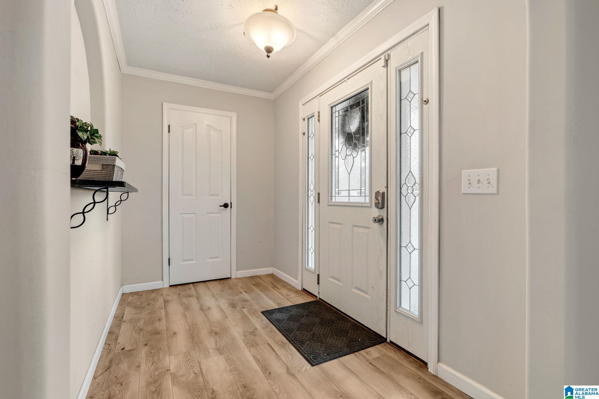 184 Maylene Lane Alabaster, AL 35114 - Photo 3 of 33