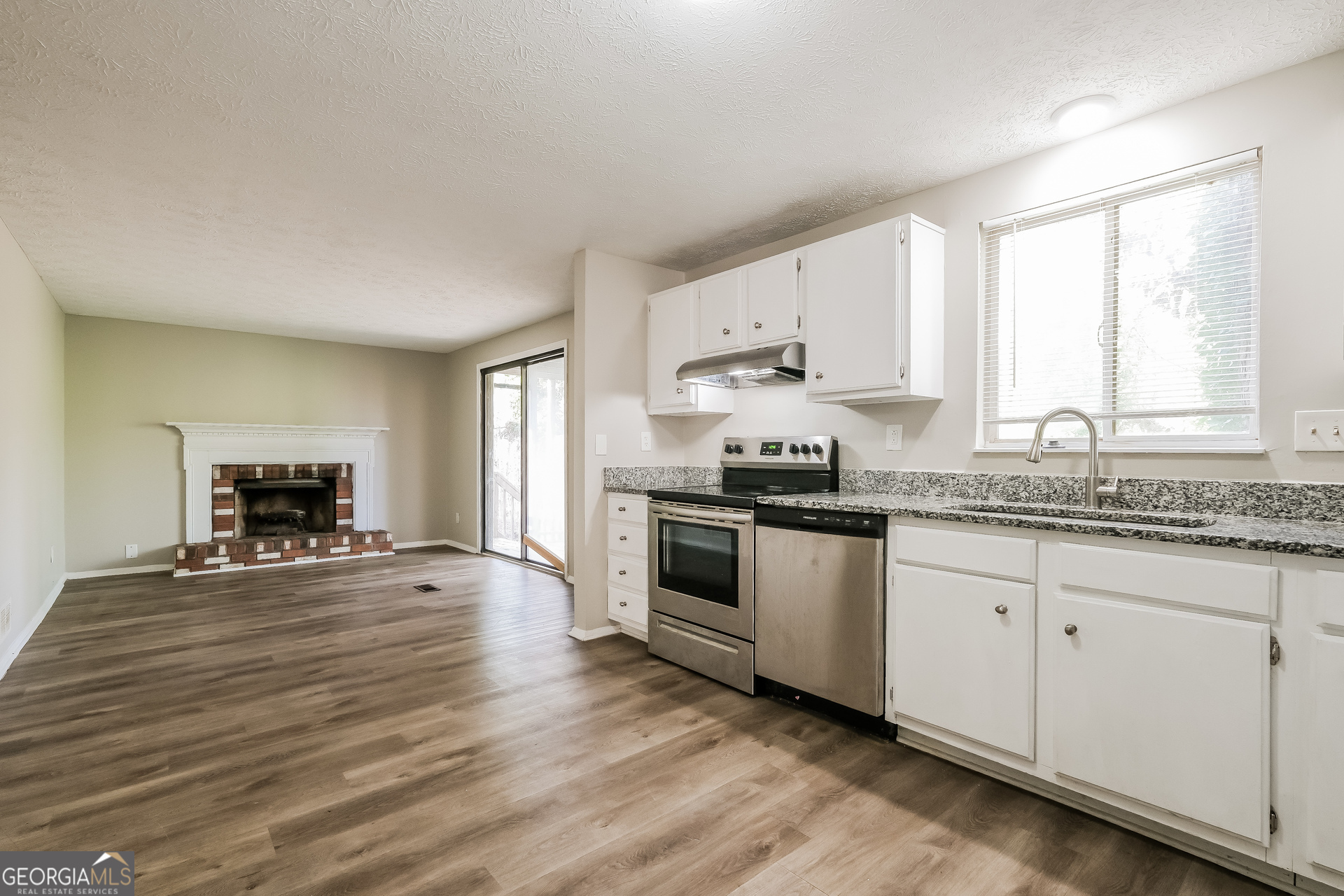 5200 Martins Crossing Road Stone Mountain, GA 30088 - Photo 6 of 23