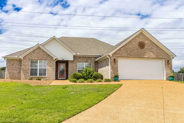 $349,000 | 186 Walnut Trace Drive, Jackson, TN 38305