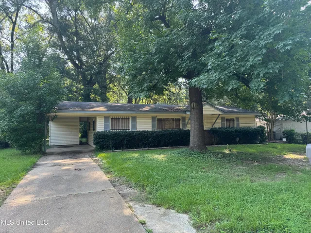 $74,500 | 3062 Lakewood Drive, Jackson, MS 39212