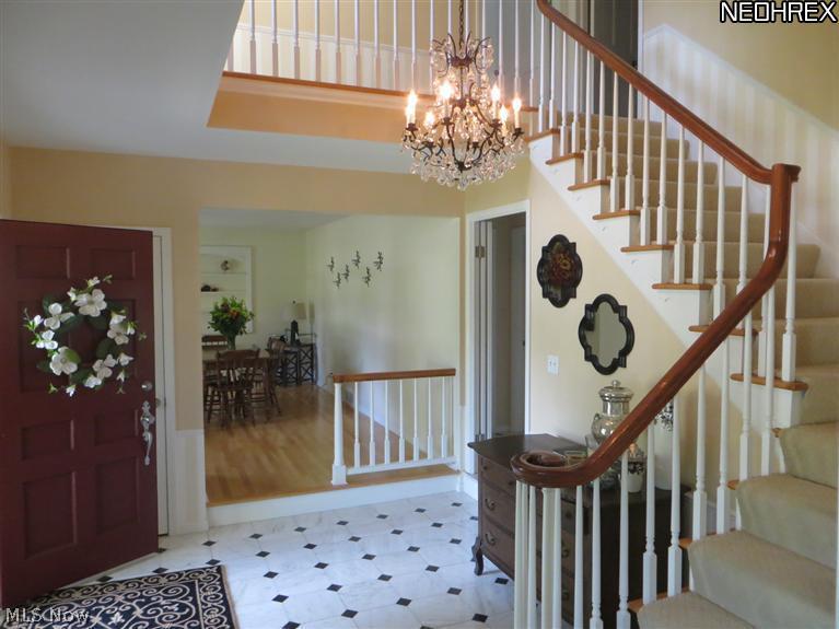 18898 Canyon Road Fairview Park, OH 44126 - Photo 2 of 13