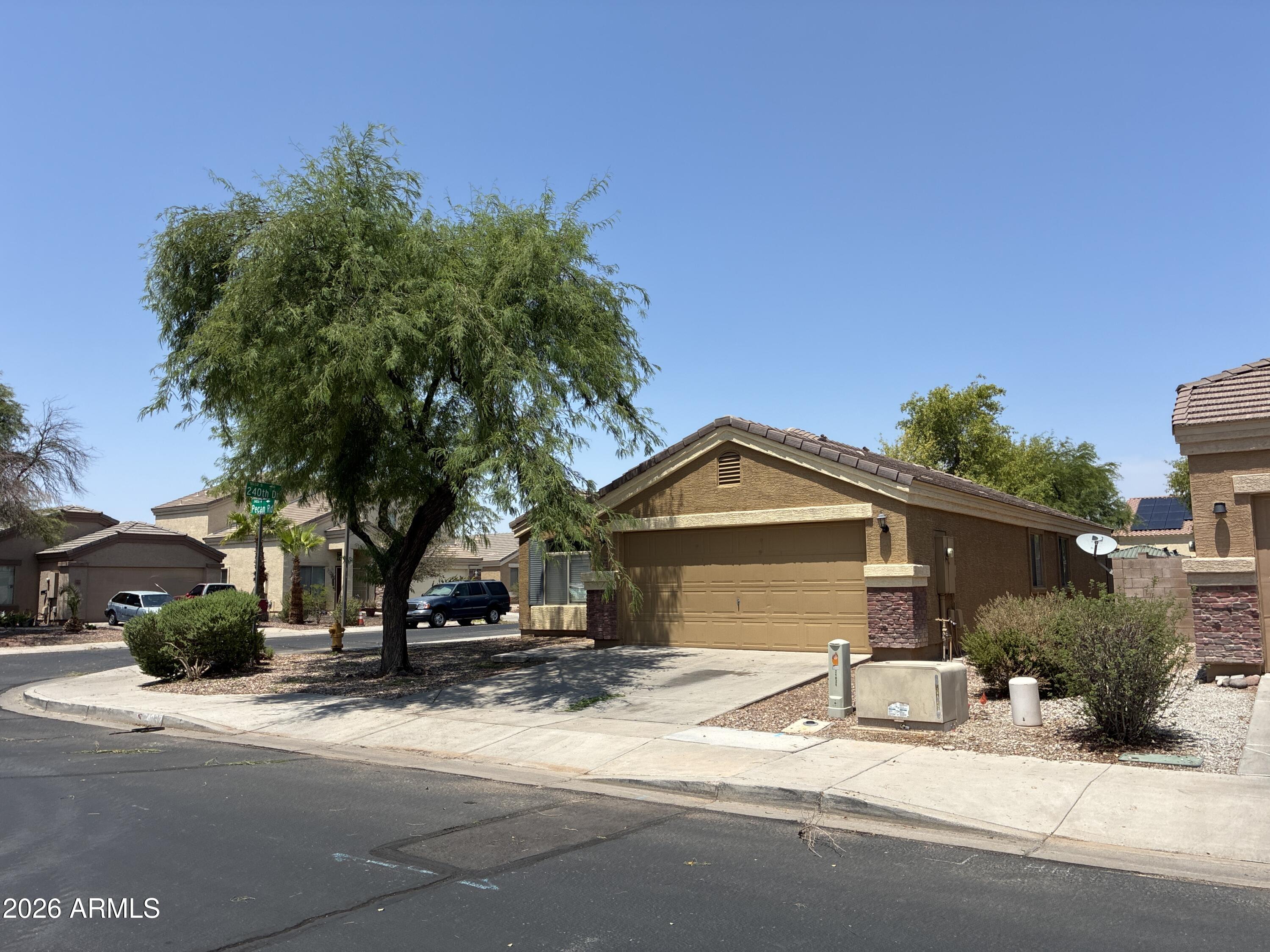 24032 West Pecan Road Buckeye, AZ 85326 - Photo 3 of 31 IMG_3337