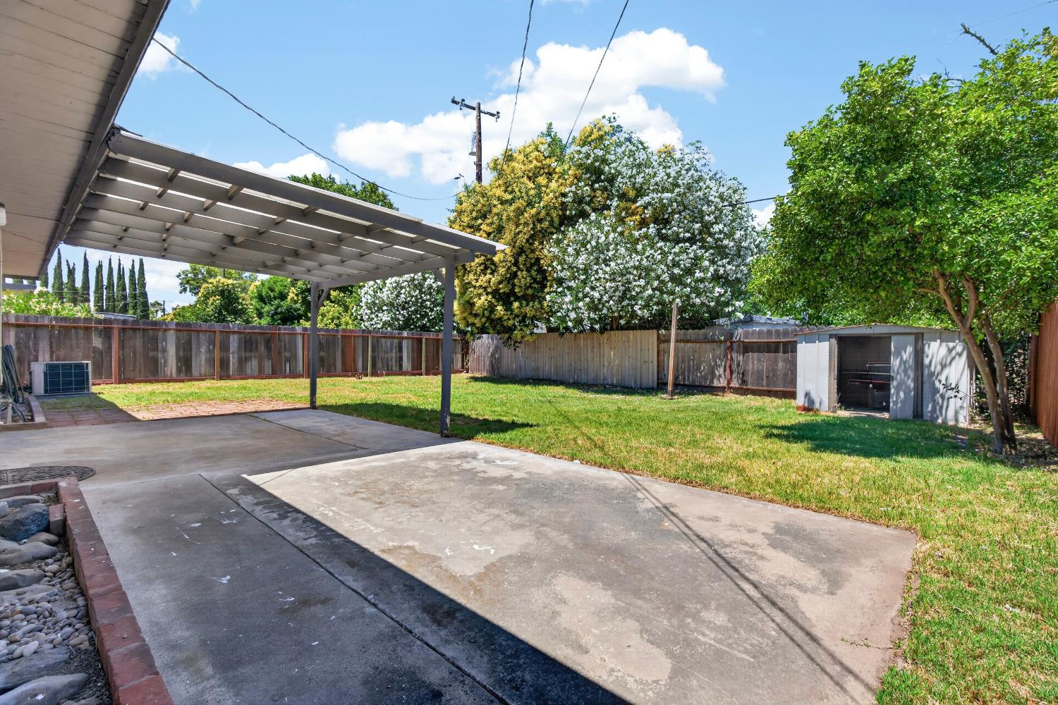 1921 Calhoun Way Stockton, CA 95207 - Photo 27 of 35 Super Spacious backyard