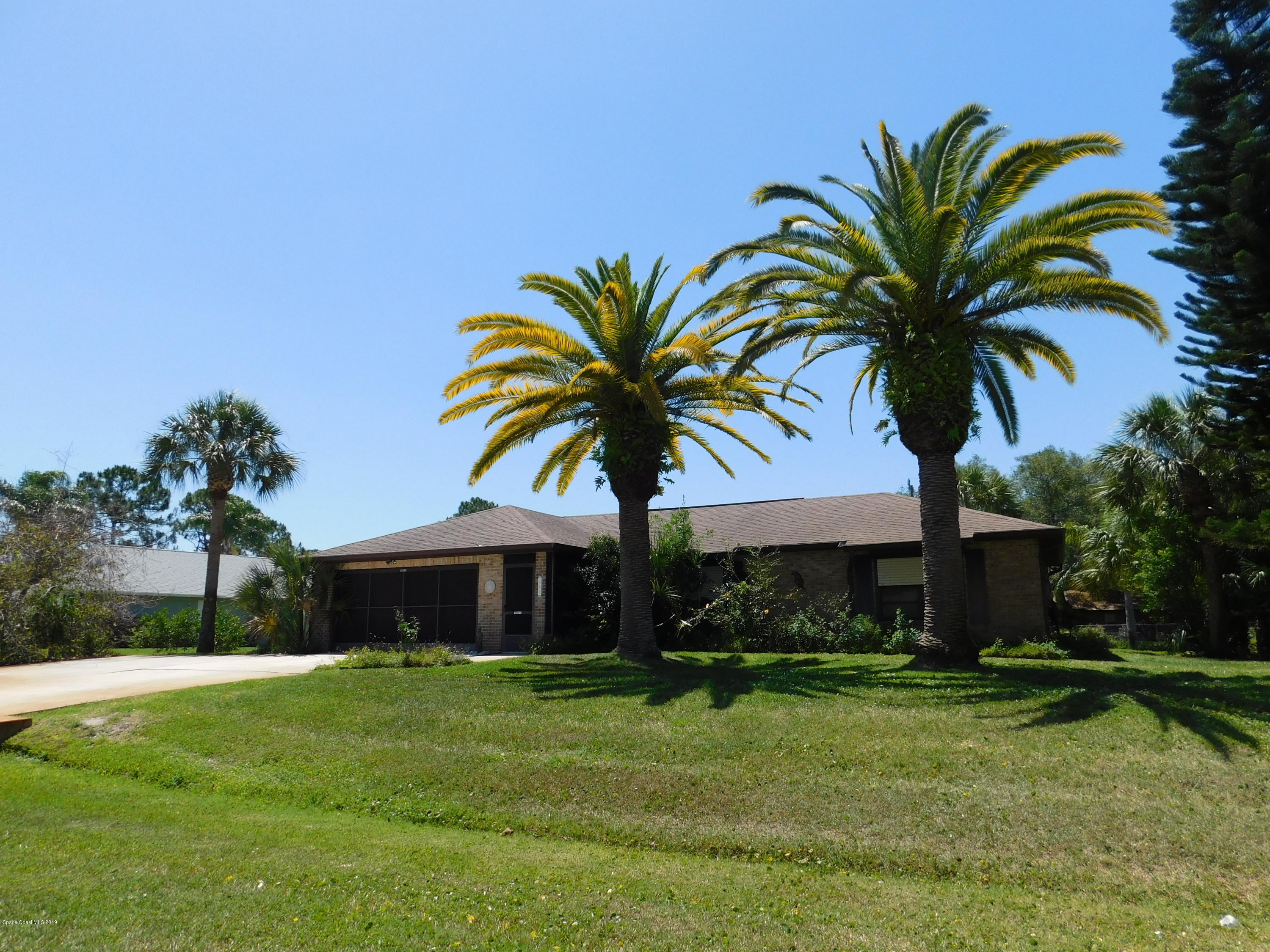 440 Koutnik Road Southeast Palm Bay, FL 32909 - Photo 2 of 32 DSCN0014