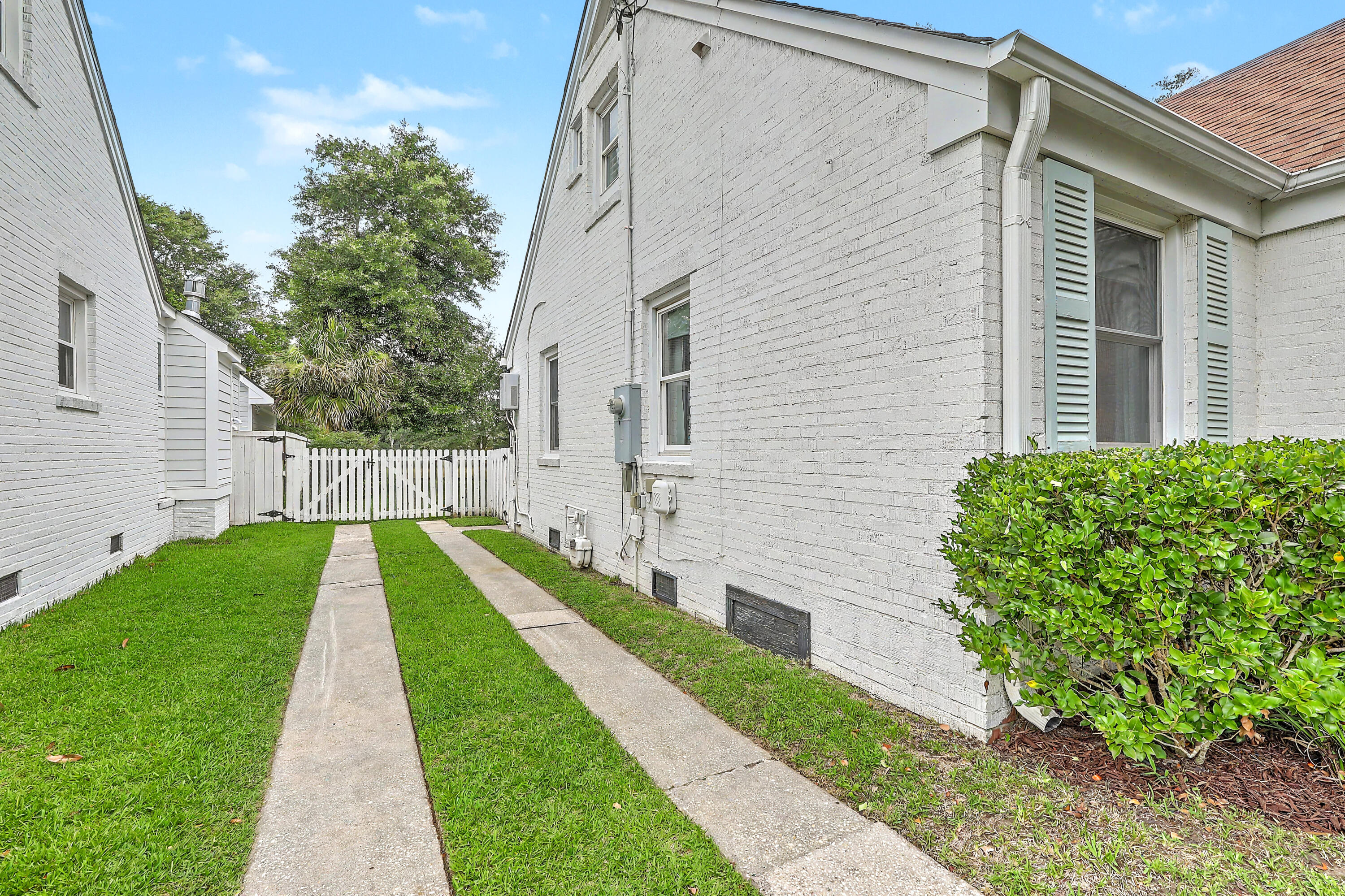 94 Gordon Street Charleston, SC 29403 - Photo 38 of 42