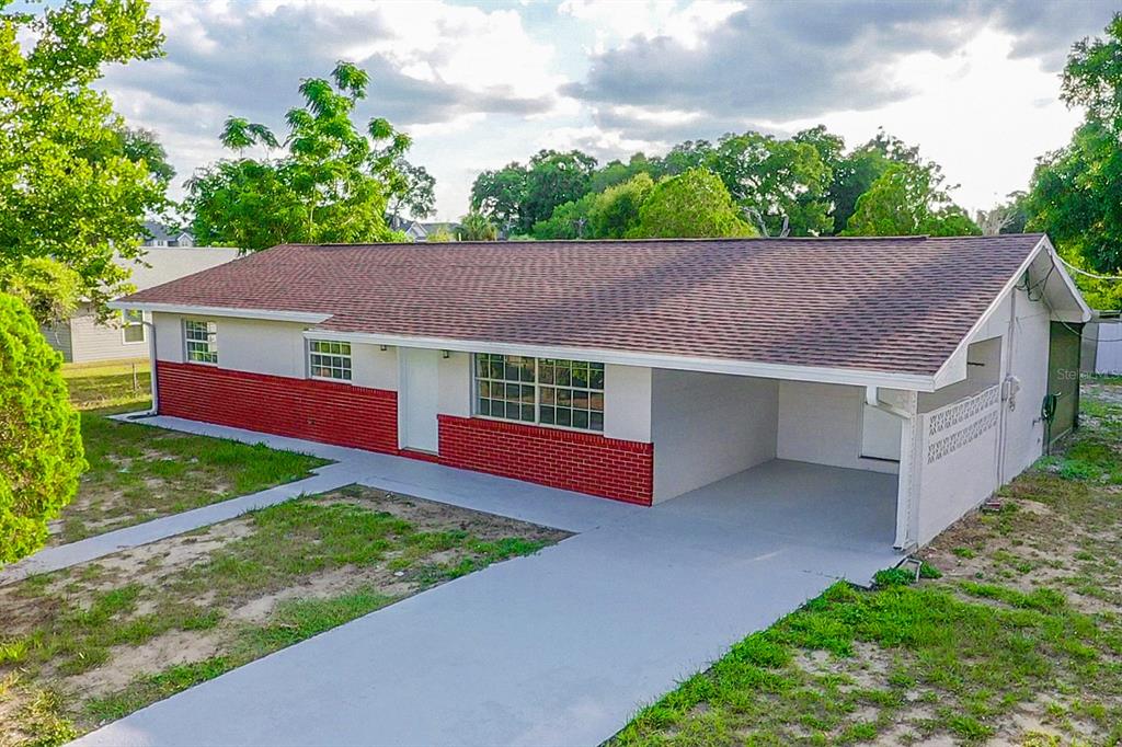 2104 Southwest 38th Avenue Ocala, FL 34474 - Photo 2 of 27