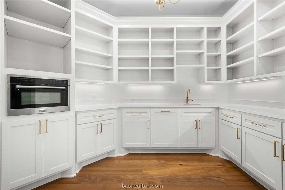 424 Pleasant Hill School Road Brenham, TX 77833 - Photo 19 of 26 The Pantry offers ample storage and functionality.