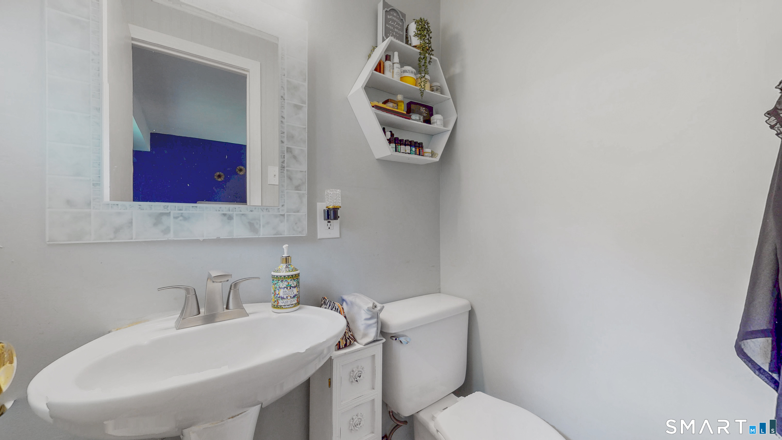 47 Hayes Road Simsbury, CT 06081 - Photo 22 of 31