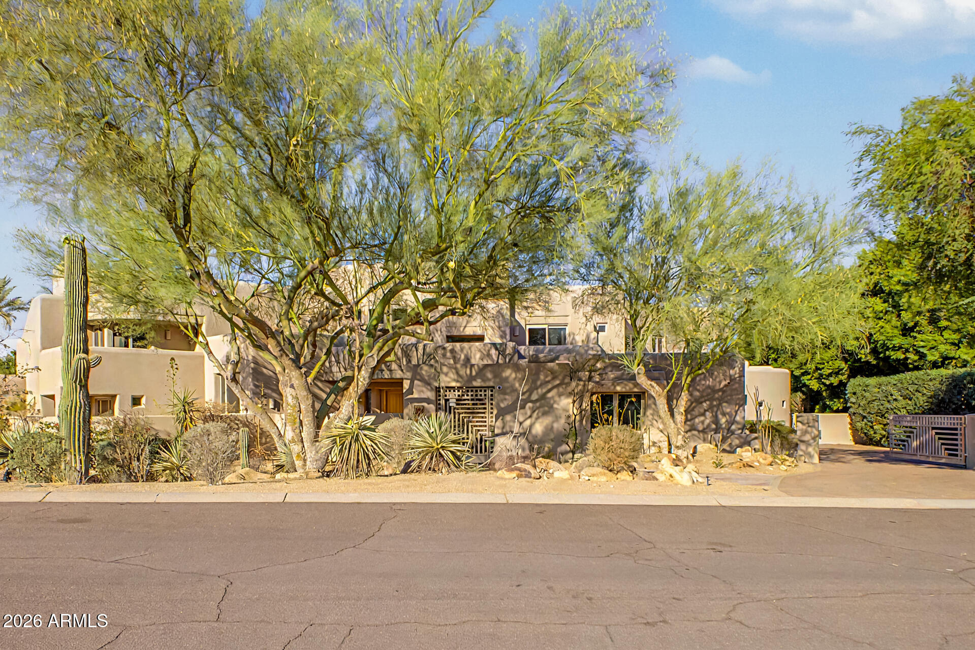 11833 South Montezuma Court Phoenix, AZ 85044 - Photo 7 of 113 07 - Montezuma