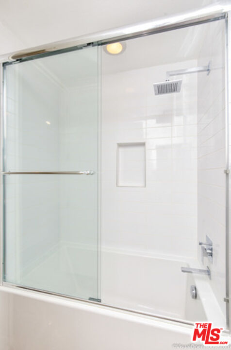 268 South Lasky Drive, Unit 204 Beverly Hills, CA 90212 - Photo 12 of 23