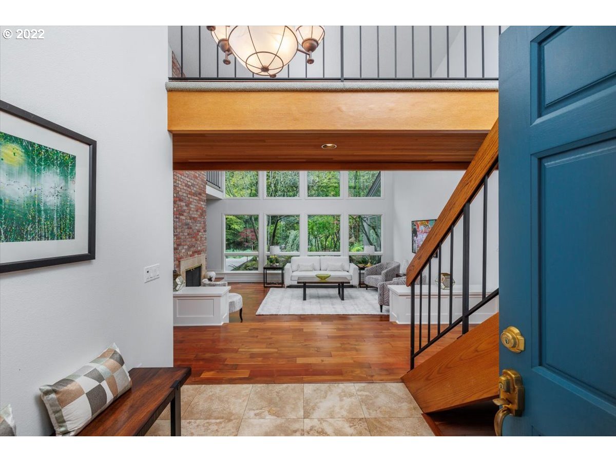 4255 Southwest 48th Place Portland, OR 97221 - Photo 3 of 32 Gallery Image 3