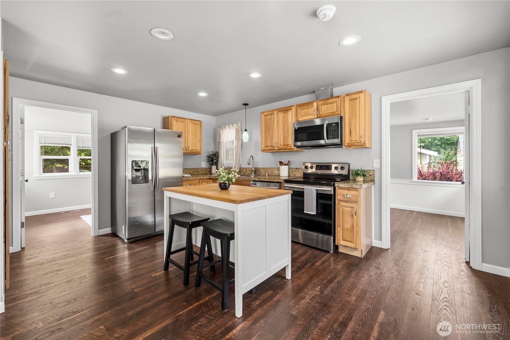 2437 Rocky Point Road Northwest Bremerton, WA 98312 - Photo 26 of 33 Gallery Image 26