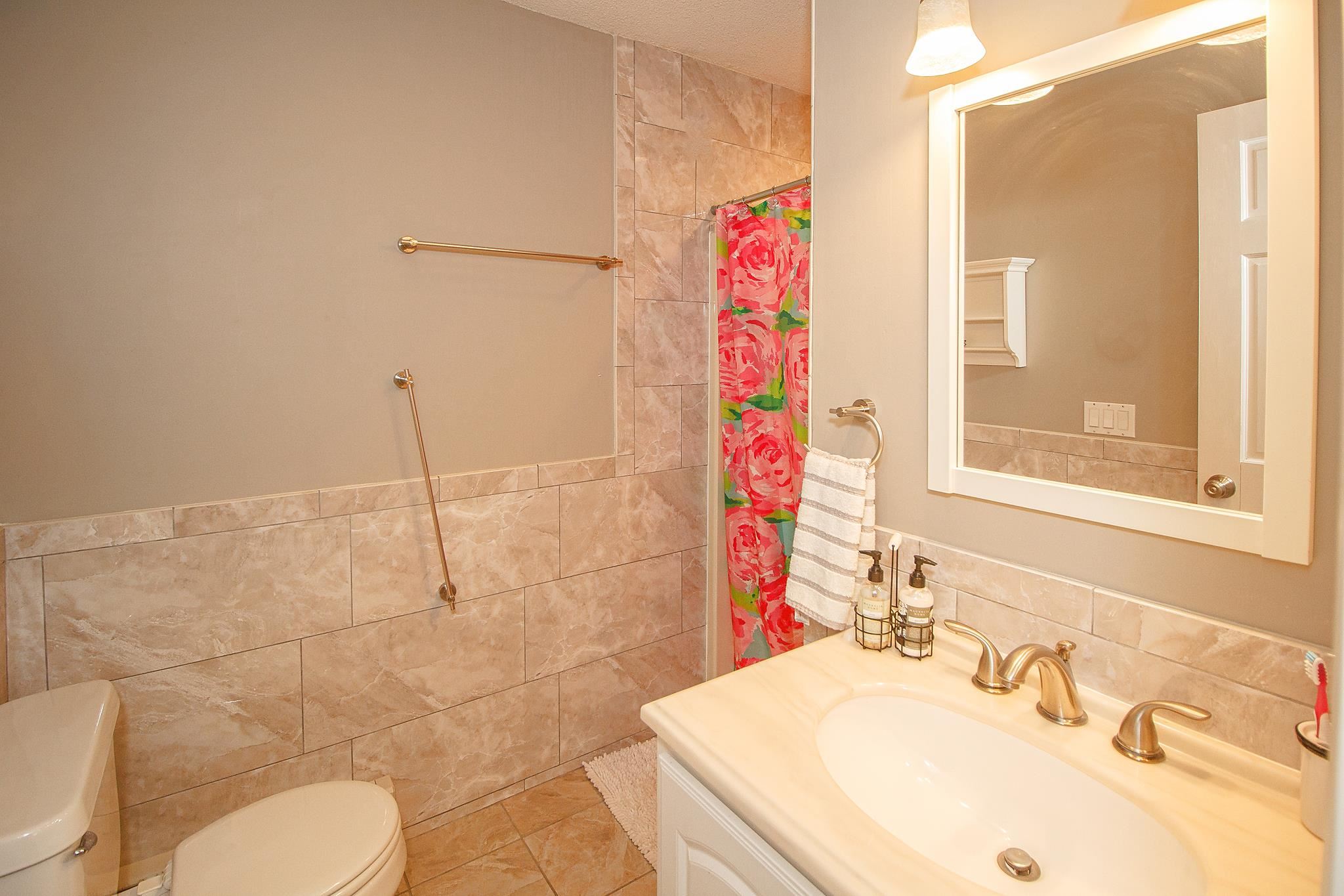 231 Vermont Rte 100, Unit A West Dover, VT 05356 - Photo 14 of 16 Gallery Image 14