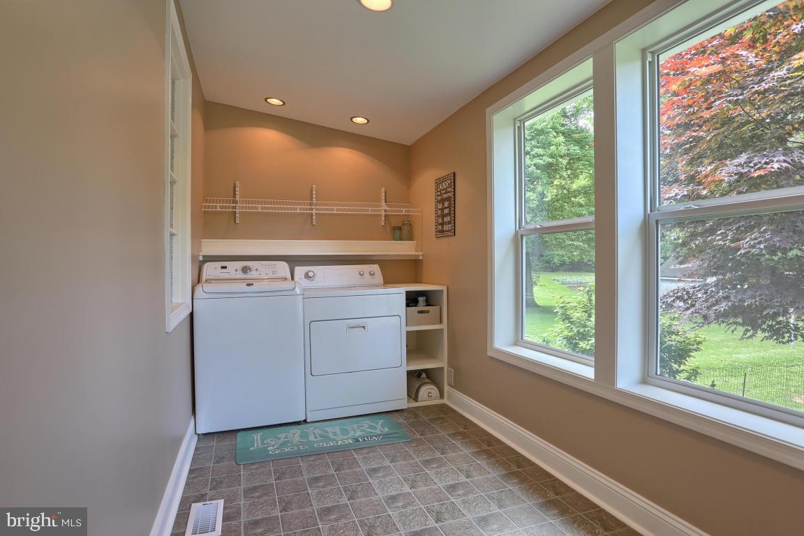 229 Burd Coleman Road Lebanon, PA 17042 - Photo 11 of 27 Gallery Image 11