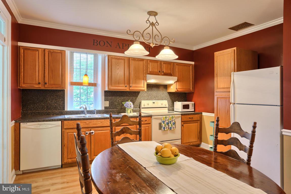 229 Burd Coleman Road Lebanon, PA 17042 - Photo 3 of 27 Gallery Image 3