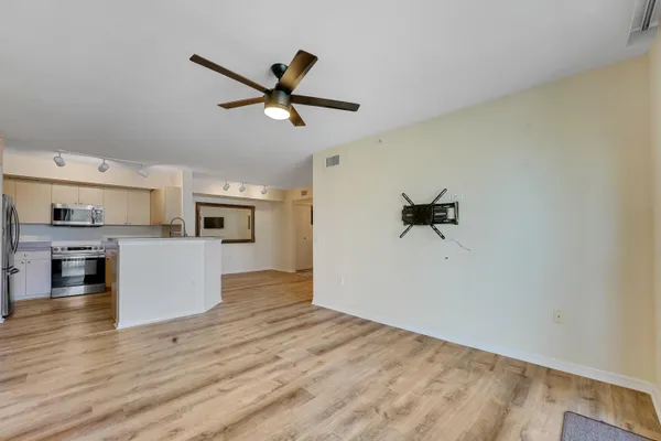 $2,300 | 1112 Villa Circle, Boynton Beach, FL 33435