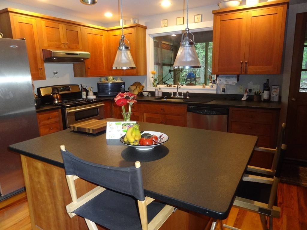 200 W Road Petersham, MA 01366 - Photo 8 of 30
