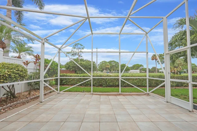 $675,000 | 121 Egret Drive, Jupiter, FL 33458