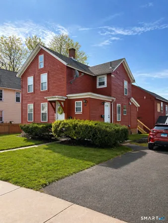 $1,849 | 52 Pearl Street, Manchester, CT 06040