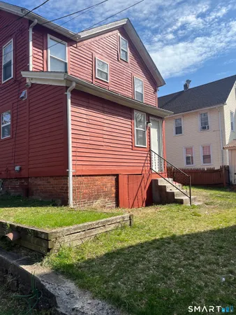 $1,849 | 52 Pearl Street, Manchester, CT 06040