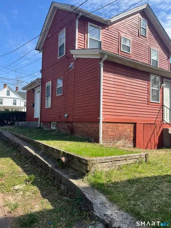 $1,849 | 52 Pearl Street, Manchester, CT 06040