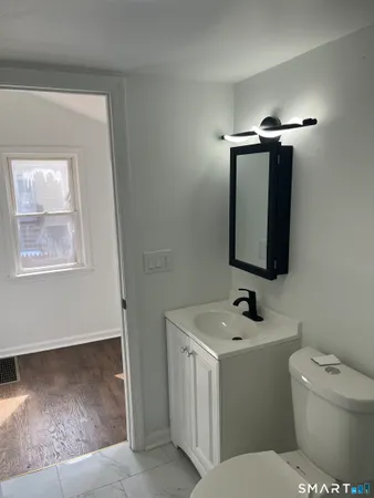 $1,849 | 52 Pearl Street, Manchester, CT 06040