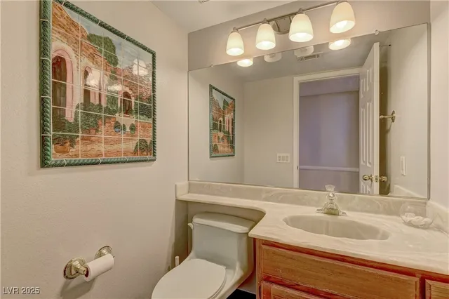 $2,710 | 8700 Captains Place, Las Vegas, NV 89117